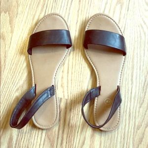 Black Strappy Comfortable Sandals Size 41 (11)